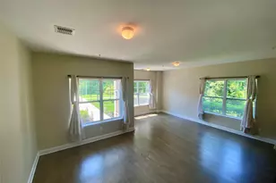 92 Millie CT, Patchogue, NY 11772 - Photo 7