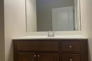 92 Millie CT, Patchogue, NY 11772 - Photo 15