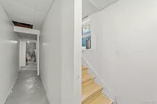 21 Pershing Ave, Yonkers, NY 10705 - Photo 27