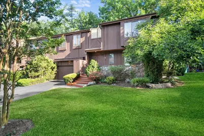 10 Morley Court, Albertson, NY 11507 - Photo 3