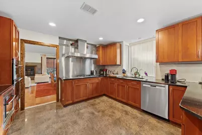 10 Morley Court, Albertson, NY 11507 - Photo 19