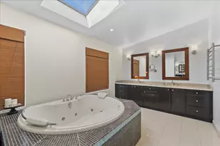 10 Morley Ct, Albertson, NY 11507 - Photo 45