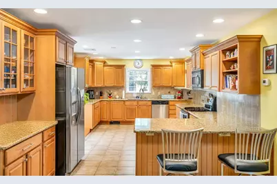 64 Rockaway Street, Islip Terrace, NY 11752 - Photo 5