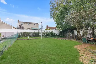 191 Litchfield Avenue, Elmont, NY 11003 - Photo 23