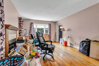 35 Willits Road, Glen Cove, NY 11542 - Photo 7