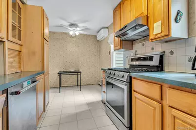 35 Willits Road, Glen Cove, NY 11542 - Photo 17