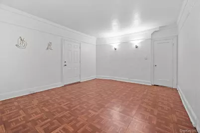 452 Howe Ave, Bronx, NY 10473 - Photo 13