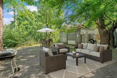 452 Howe Ave, Bronx, NY 10473 - Photo 5