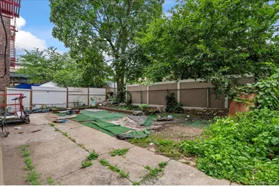 8640 123rd Street, Richmond Hill, NY 11418 - Photo 3