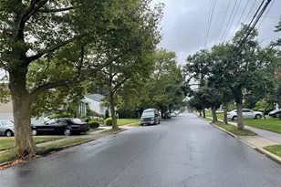 1070 Cramer Ct, Baldwin, NY 11510 - Photo 3