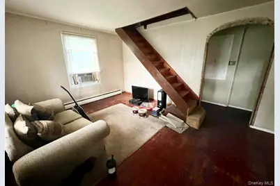 100 Maple Lane, Medford, NY 11763 - Photo 5