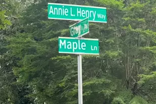 100 Maple Ln, Medford, NY 11763 - Photo 11