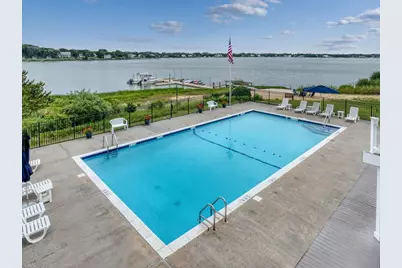 61 W Tiana Road #6, Hampton Bays, NY 11946 - Photo 9