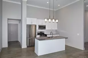 75 Circle Dr, Central Islip, NY 11722 - Photo 5