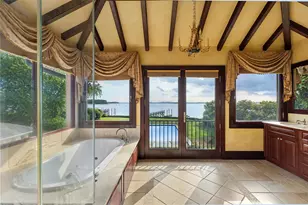 5 Half Moon Ln, Sands Point, NY 11050 - Photo 15