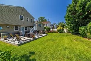 689 Allwyn St, Baldwin, NY 11510 - Photo 5