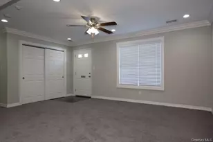 100 Villa D'Est Dr, Coram, NY 11727 - Photo 7