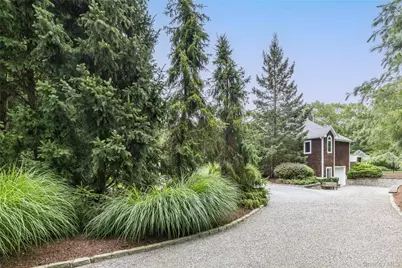 48 Douglas Court, Hampton Bays, NY 11946 - Photo 25