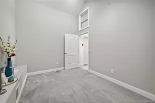 2202 Townhome Wy, Huntington Station, NY 11746 - Photo 33