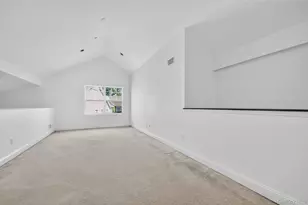 2202 Townhome Wy, Huntington Station, NY 11746 - Photo 31