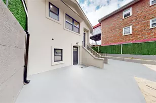 552 E 80th St, Brooklyn, NY 11236 - Photo 3