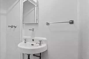 140 Van Cortlandt Park S, Bronx, NY 10463 - Photo 17