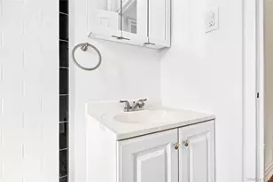 190 E Mosholu Pkwy S, Bronx, NY 10458 - Photo 31