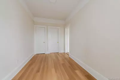 959 Van Nest Ave, Bronx, NY 10462 - Photo 7