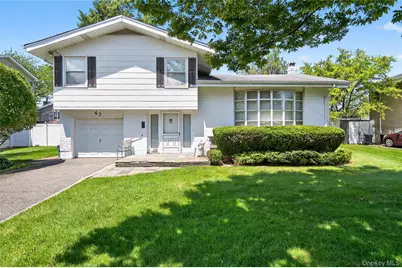 43 Friendly Lane, Jericho, NY 11753 - Photo 1