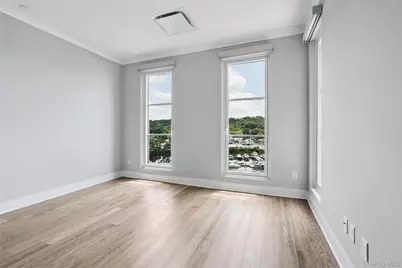 100 Garvies Point Road #1304, Glen Cove, NY 11542 - Photo 17