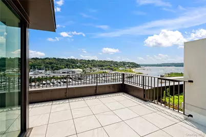 100 Garvies Point Road #1304, Glen Cove, NY 11542 - Photo 23