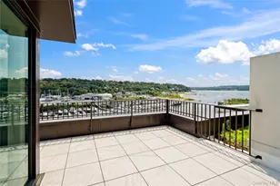 100 Garvies Point Rd, Glen Cove, NY 11542 - Photo 23