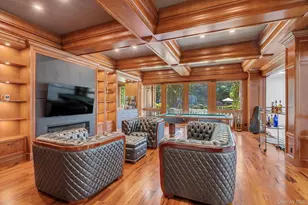 55 Coves Run, Oyster Bay, NY 11791 - Photo 19