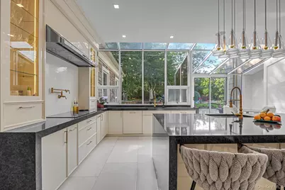 55 Coves Run, Oyster Bay, NY 11791 - Photo 17