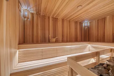 55 Coves Run, Oyster Bay, NY 11791 - Photo 33