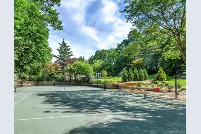 55 Coves Run, Oyster Bay, NY 11791 - Photo 41