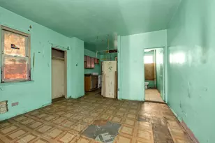 1129 E Tremont Ave, Bronx, NY 10460 - Photo 11