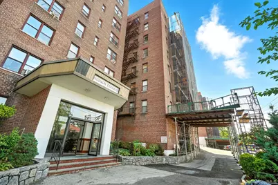 650 Warburton Avenue #6M, Yonkers, NY 10701 - Photo 3