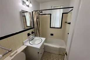 140-21 Burden Crescent, Briarwood, NY 11435 - Photo 17