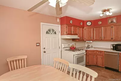 63-05 138th Street, Flushing, NY 11367 - Photo 9