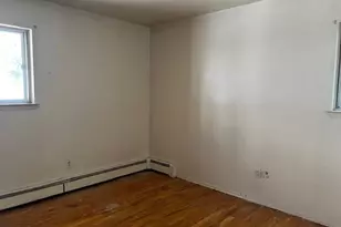 87 W Clinton Ave, Roosevelt, NY 11575 - Photo 21