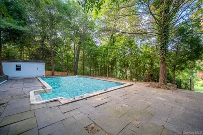 368 Landing Avenue, Smithtown, NY 11787 - Photo 27