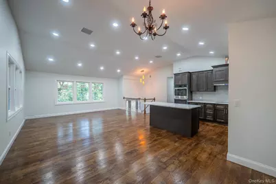 368 Landing Avenue, Smithtown, NY 11787 - Photo 5