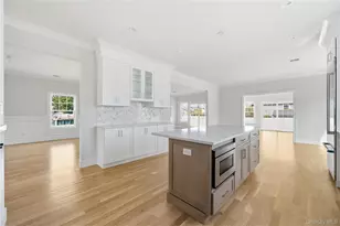 39 Jomarr Ct, Massapequa, NY 11758 - Photo 17