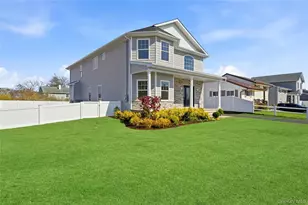 39 Jomarr Ct, Massapequa, NY 11758 - Photo 3