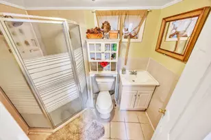 336 Princeton St, Westbury, NY 11590 - Photo 25