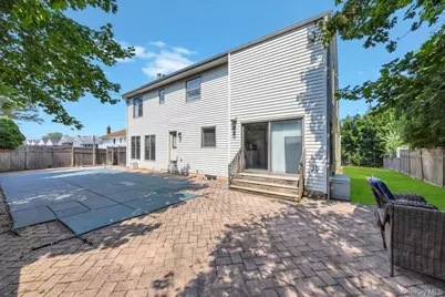 34 Gloria Place, Plainview, NY 11803 - Photo 35