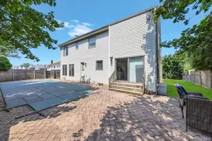 34 Gloria Pl, Plainview, NY 11803 - Photo 35