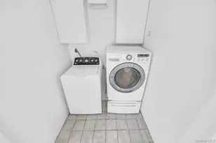 34 Gloria Pl, Plainview, NY 11803 - Photo 13