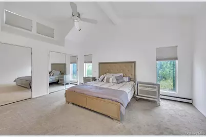 34 Gloria Place, Plainview, NY 11803 - Photo 29